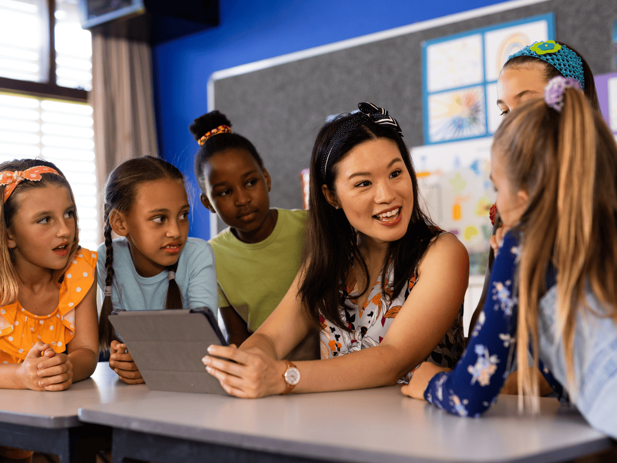 Middle Childhood Education MVNU Mount Vernon Nazarene University teacher with students