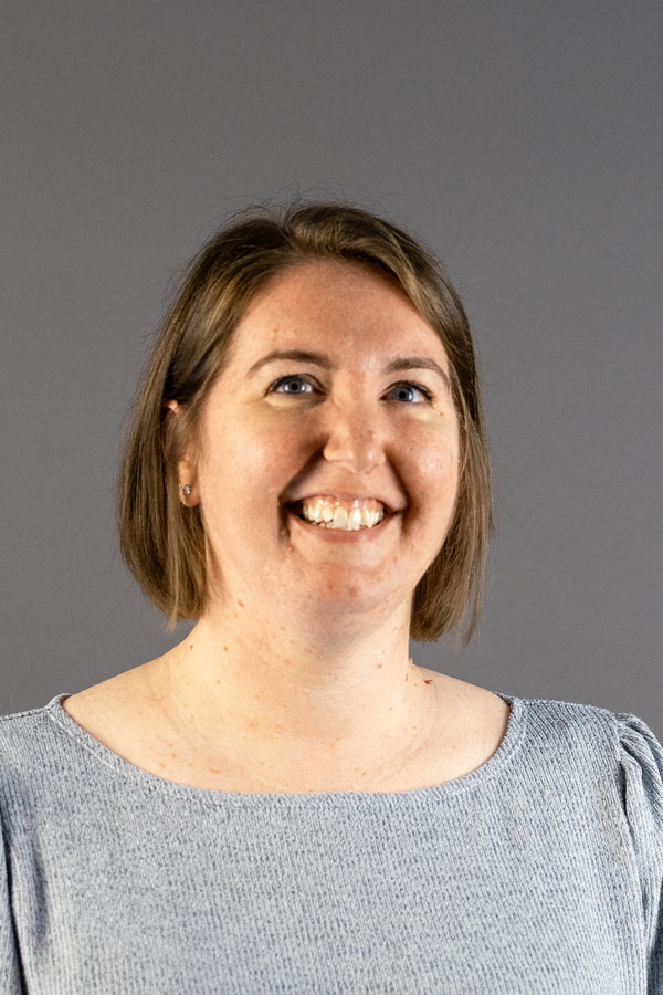 Brooke Overholt headshot