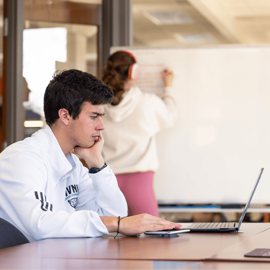 MVNU Fund Give mvnu Mount Vernon nazarene university student studying